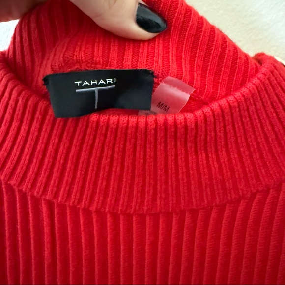 Tahari Red Ribbed Sweater – Size Medium - Picture 2 of 5
